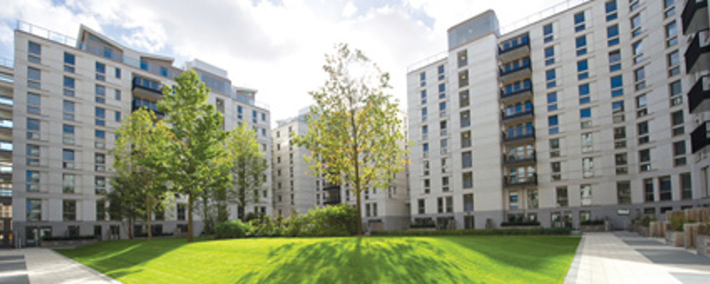 Triathlon Courtyard